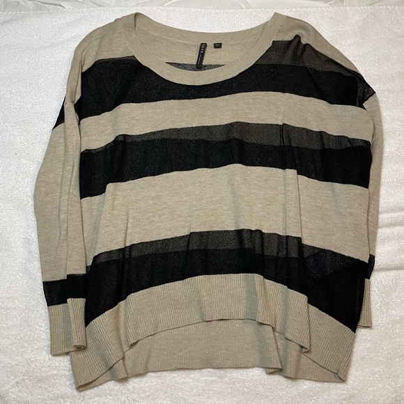 Guess Los Angeles Crewneck with Mesh Stripes - Picture 2 of 4
